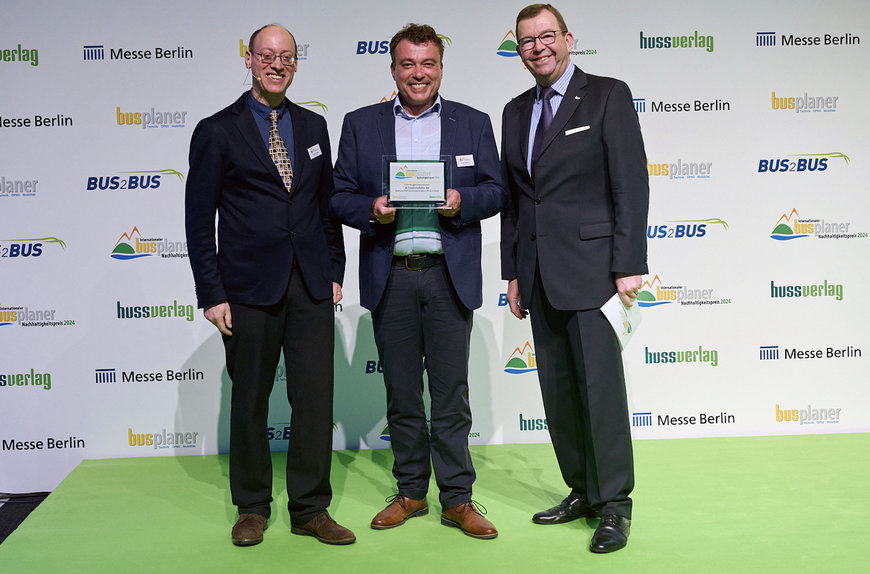 Sustainability award: ZF scores with electric central drive CeTrax 2 dual for commercial vehicles